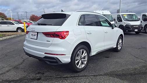 2023 Audi Q3 Premium 45 TFSI S line quattro Tiptronic