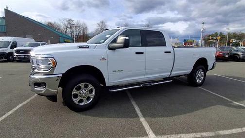 2024 RAM 2500 Big Horn Crew Cab 4x4 8' Box
