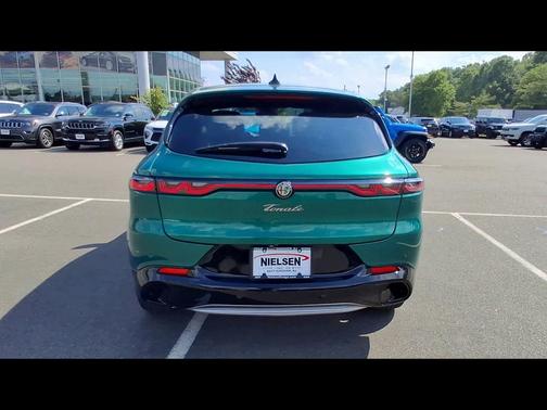 Verde Fangio Metallic 2024 Alfa Romeo Tonale Ti EAWD