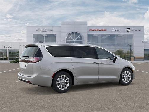 2026 Chrysler Pacifica L