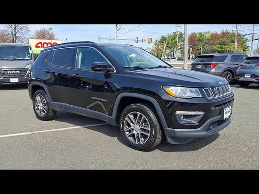 Diamond Black Crystal Pearlcoat 2020 Jeep Compass Latitude