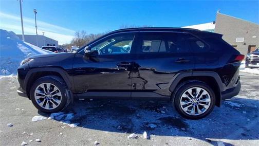 2024 Toyota RAV4 XLE Premium