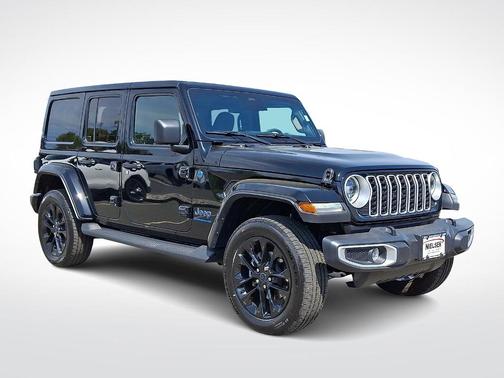 Black Clearcoat 2025 Jeep Wrangler 4xe Sahara
