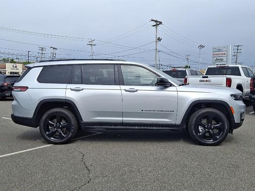 Silver Zynith 2025 Jeep Grand Cherokee L Limited
