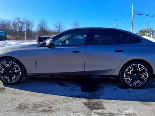 2025 BMW i5 xDrive40