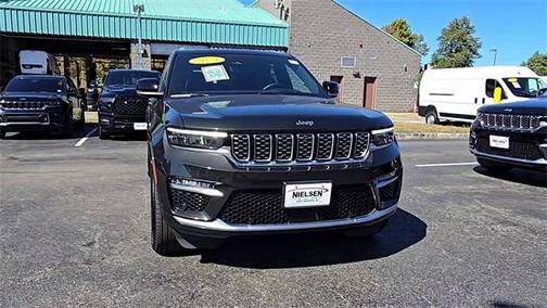 2023 Jeep Grand Cherokee Summit