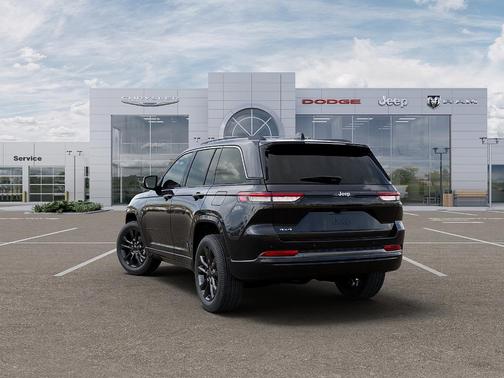 Diamond Black Crystal Pearlcoat 2026 Jeep Grand Cherokee Limited