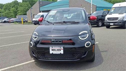2024 FIAT 500e INSPI(RED) FWD