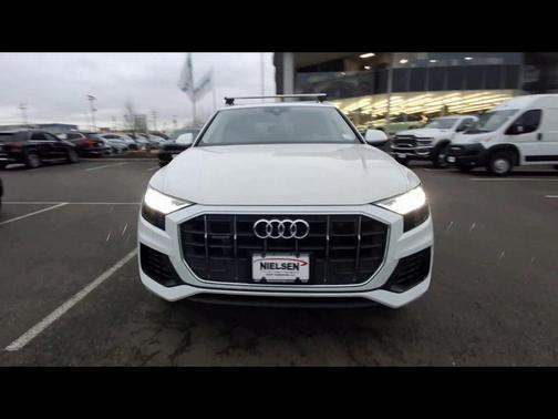 2022 Audi Q8 55 Premium Plus