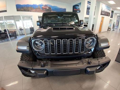 Black Clearcoat 2026 Jeep Wrangler 4-Door Moab 392 4x4