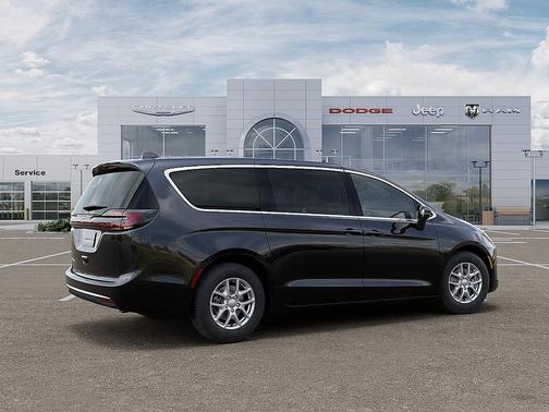 Diamond Black Crystal Pearlcoat 2027 Chrysler Pacifica L