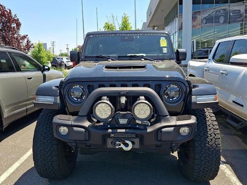 Black Clearcoat 2023 Jeep Wrangler Rubicon 392