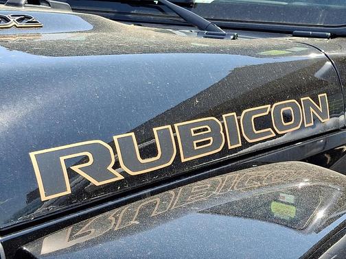 Black Clearcoat 2023 Jeep Wrangler Rubicon 392