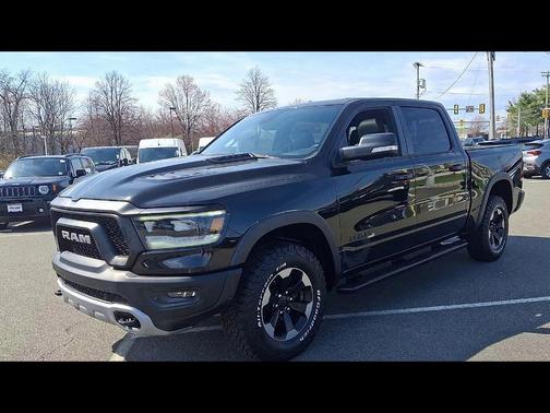 Diamond Black Crystal Pearlcoat 2019 RAM 1500 Rebel