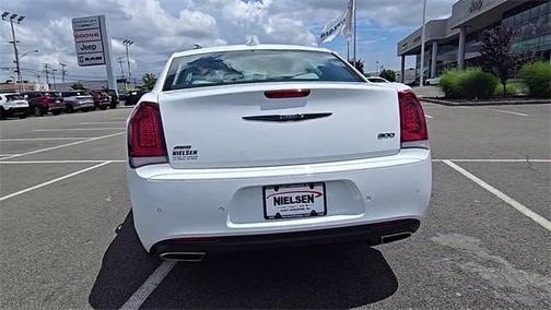 2022 Chrysler 300 Touring