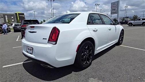 2022 Chrysler 300 Touring