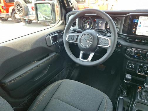 Granite Crystal Metallic Clearcoat 2025 Jeep Wrangler 4xe Sahara