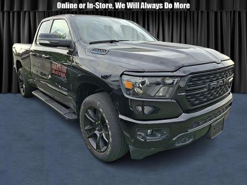 Diamond Black Crystal Pearlcoat 2022 RAM 1500 Big Horn/Lone Star