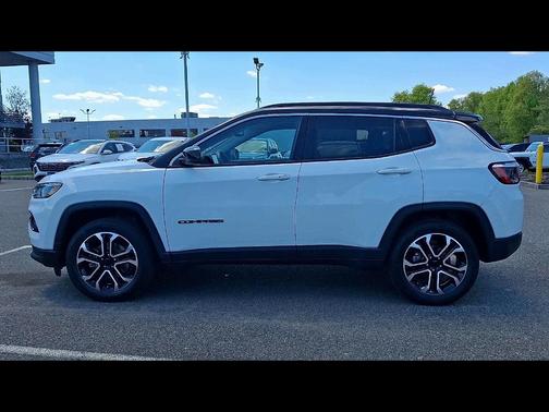 Bright White Clearcoat 2022 Jeep Compass Limited