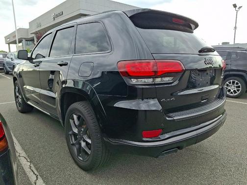 Diamond Black Crystal Pearlcoat 2019 Jeep Grand Cherokee Limited X