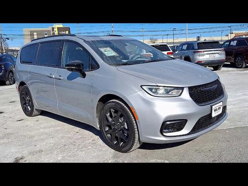 2026 Chrysler Pacifica Limited