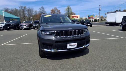 2022 Jeep Grand Cherokee L Laredo
