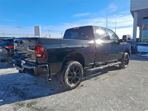 2025 RAM 2500 Big Horn Crew Cab 4x4 6'4' Box