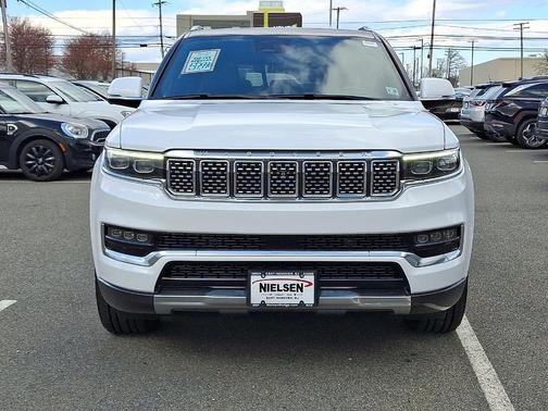 Diamond Black Crystal Pearlcoat 2022 Jeep Grand Wagoneer Series I 4x4