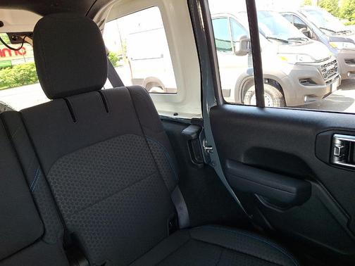 Anvil Clearcoat 2025 Jeep Wrangler 4xe Rubicon