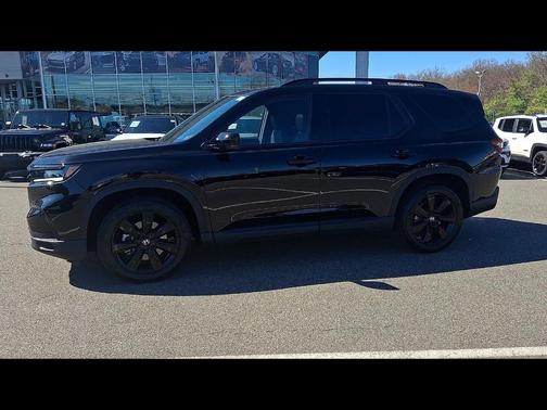 Crystal Black Pearl 2025 Honda Pilot Black Edition