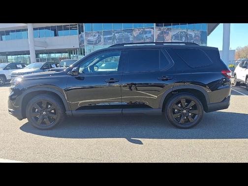 Crystal Black Pearl 2025 Honda Pilot Black Edition