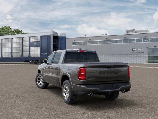 Granite Crystal Metallic Clearcoat 2026 RAM 1500 Big Horn/Lone Star