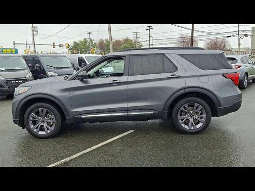 Carbonized Gray Metallic 2025 Ford Explorer Active