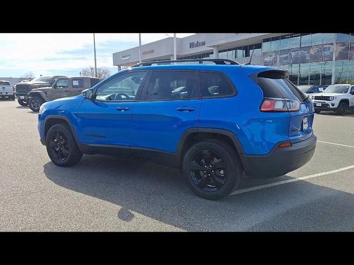Hydro Blue Pearlcoat 2023 Jeep Cherokee Altitude