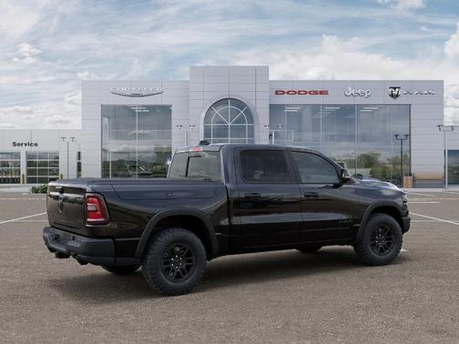 Diamond Black Crystal Pearlcoat 2026 RAM 1500 Rebel