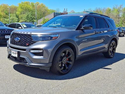 Carbonized Gray Metallic 2022 Ford Explorer ST