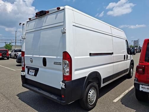 Bright White Clearcoat 2026 RAM ProMaster 2500 Tradesman