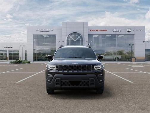 Diamond Black Crystal Pearlcoat 2026 Jeep Cherokee Laredo 4x4