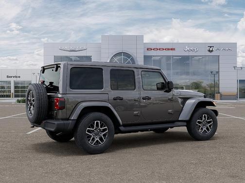 Granite Crystal Metallic Clearcoat 2026 Jeep Wrangler 4-Door Sahara 4x4