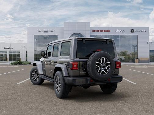 Granite Crystal Metallic Clearcoat 2026 Jeep Wrangler 4-Door Sahara 4x4