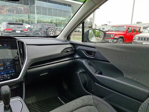 Crystal White Pearl 2024 Subaru Crosstrek Premium