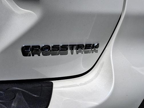 Crystal White Pearl 2024 Subaru Crosstrek Premium