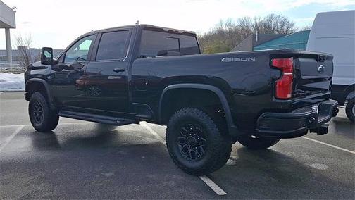 2025 Chevrolet Silverado 2500 4WD Crew Cab Standard Bed ZR2