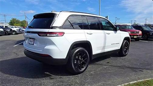 2024 Jeep Grand Cherokee Altitude