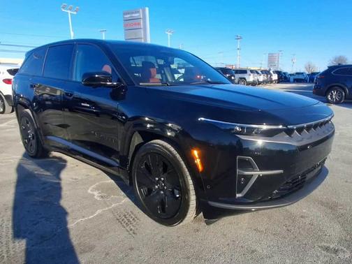 2024 Jeep Wagoneer S Launch Edition