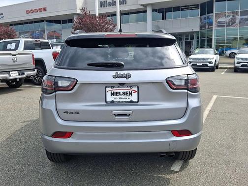 Billet Silver Metallic Clearcoat 2022 Jeep Compass High Altitude