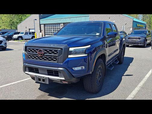 Deep Blue Pearl 2023 Nissan Frontier PRO-4X