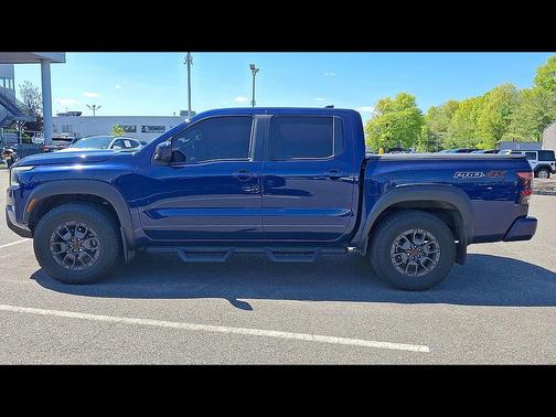 Deep Blue Pearl 2023 Nissan Frontier PRO-4X