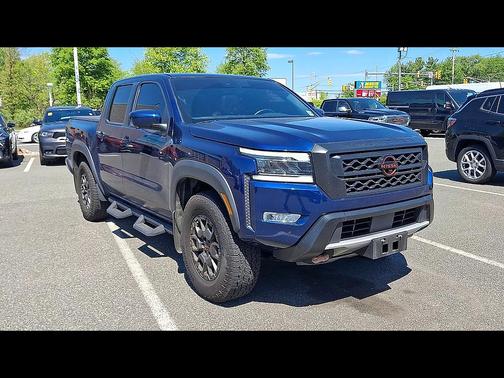 Deep Blue Pearl 2023 Nissan Frontier PRO-4X