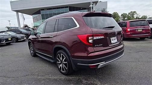 2022 Honda Pilot Touring 8-Passenger